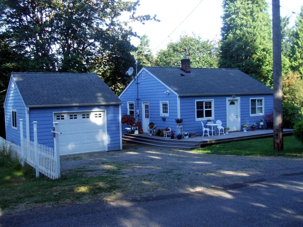 1801 13th Ave - Photo 2 of 2