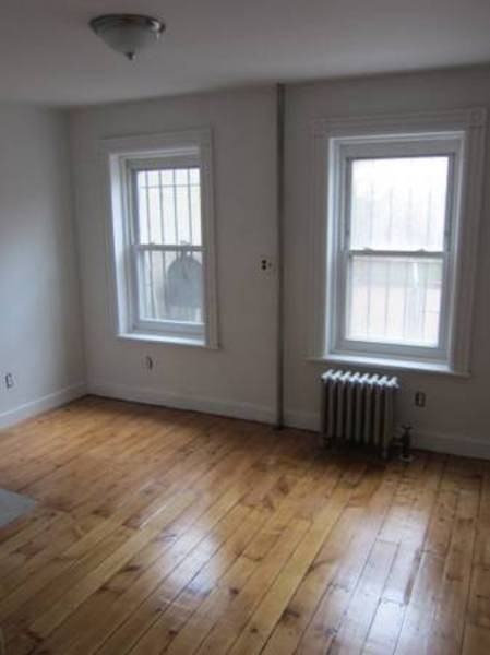 741 Jefferson Ave GARDENLEVE - Photo 2 of 4