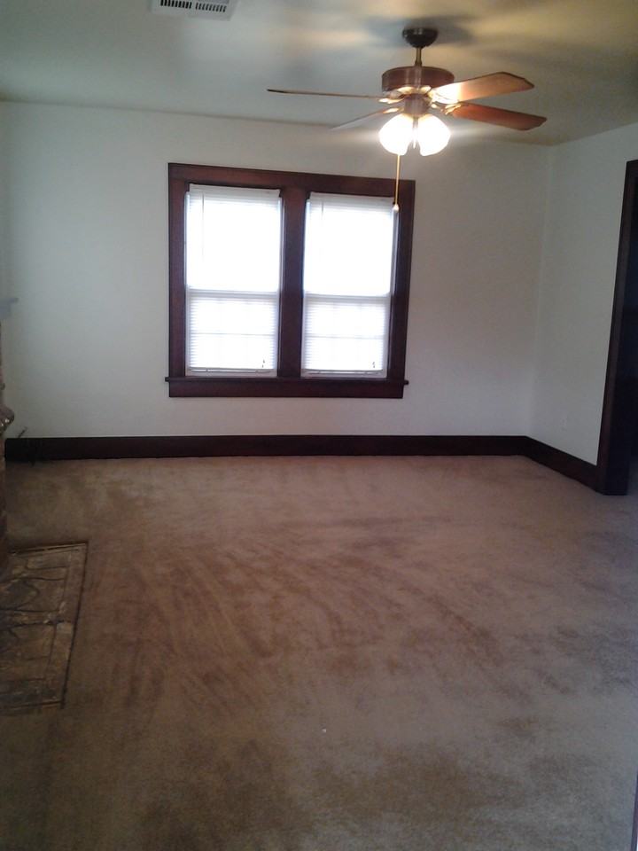 1811 NW 30th St - Photo 3 of 22