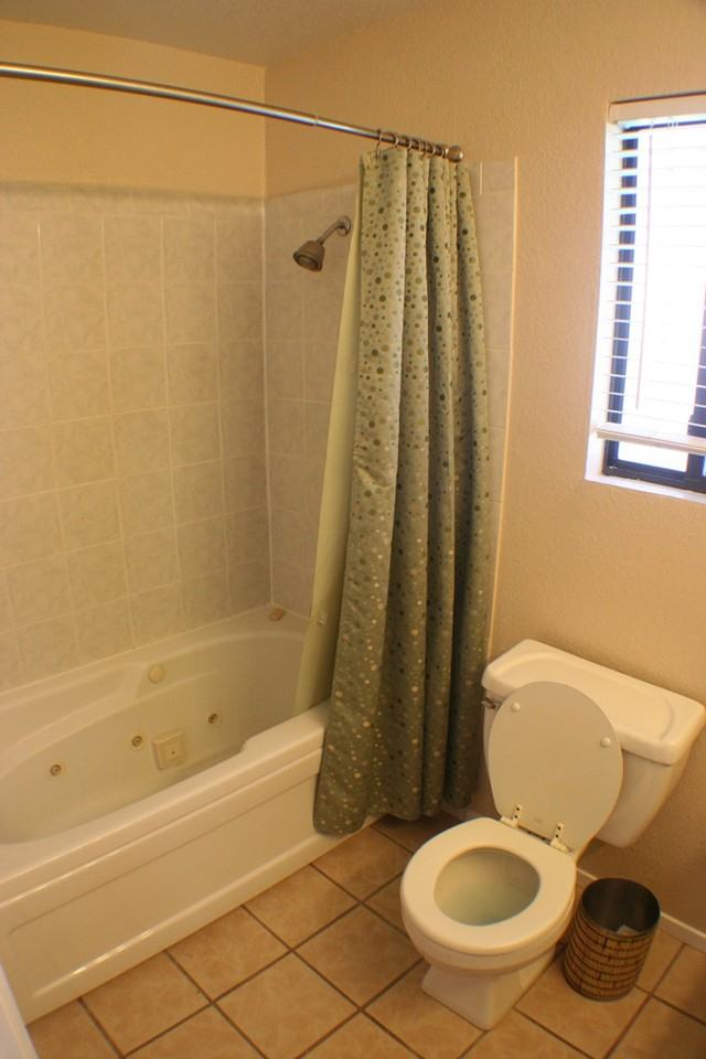 1241 River Bluff Dr - Photo 3 of 8