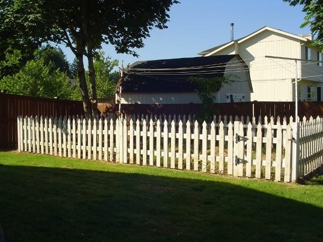 25319 155th St Ct E - Photo 2 of 4