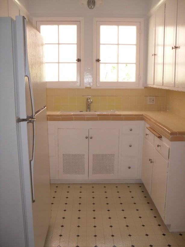 350 Cloverdale Rd - Photo 3 of 5