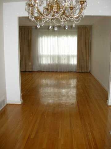 112 Clairton Crescent - Photo 3 of 7