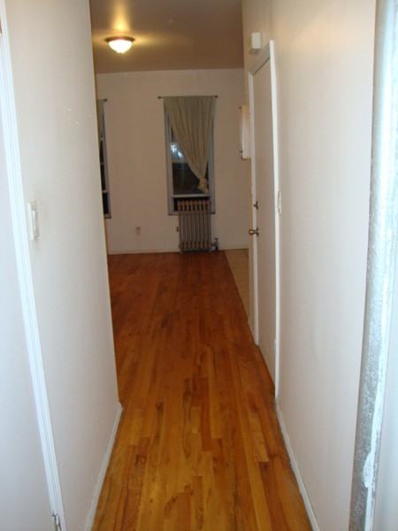 824 Quincy St - Photo 2 of 3