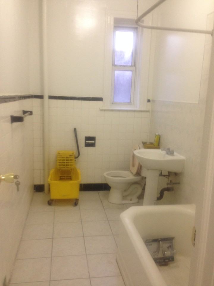 5608 Avenue H - Photo 2 of 6