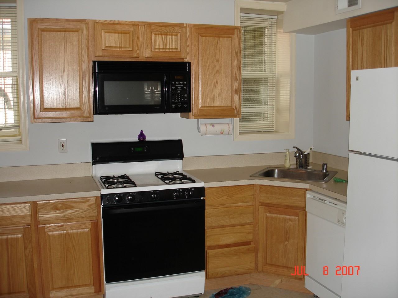 1241 New Jersey Ave NW - Photo 2 of 8