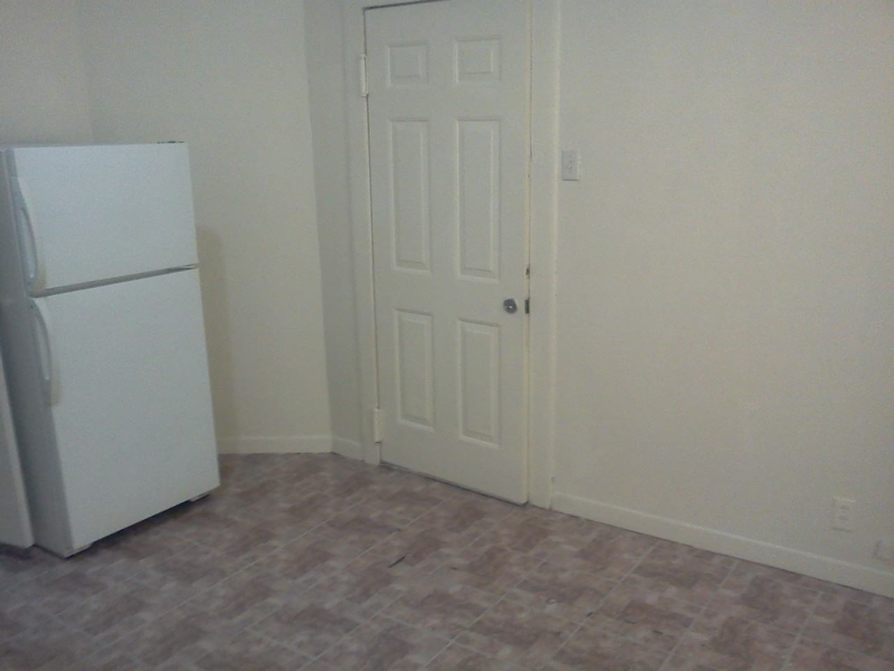 635 Eagle Ave - Photo 3 of 5