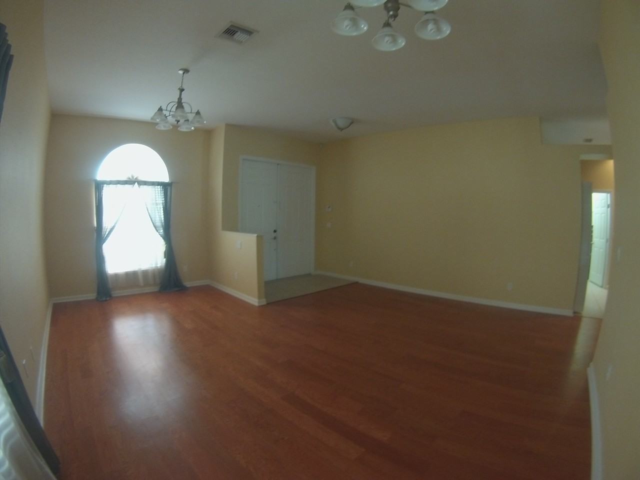 11479 SW Glengarry Ct - Photo 3 of 16