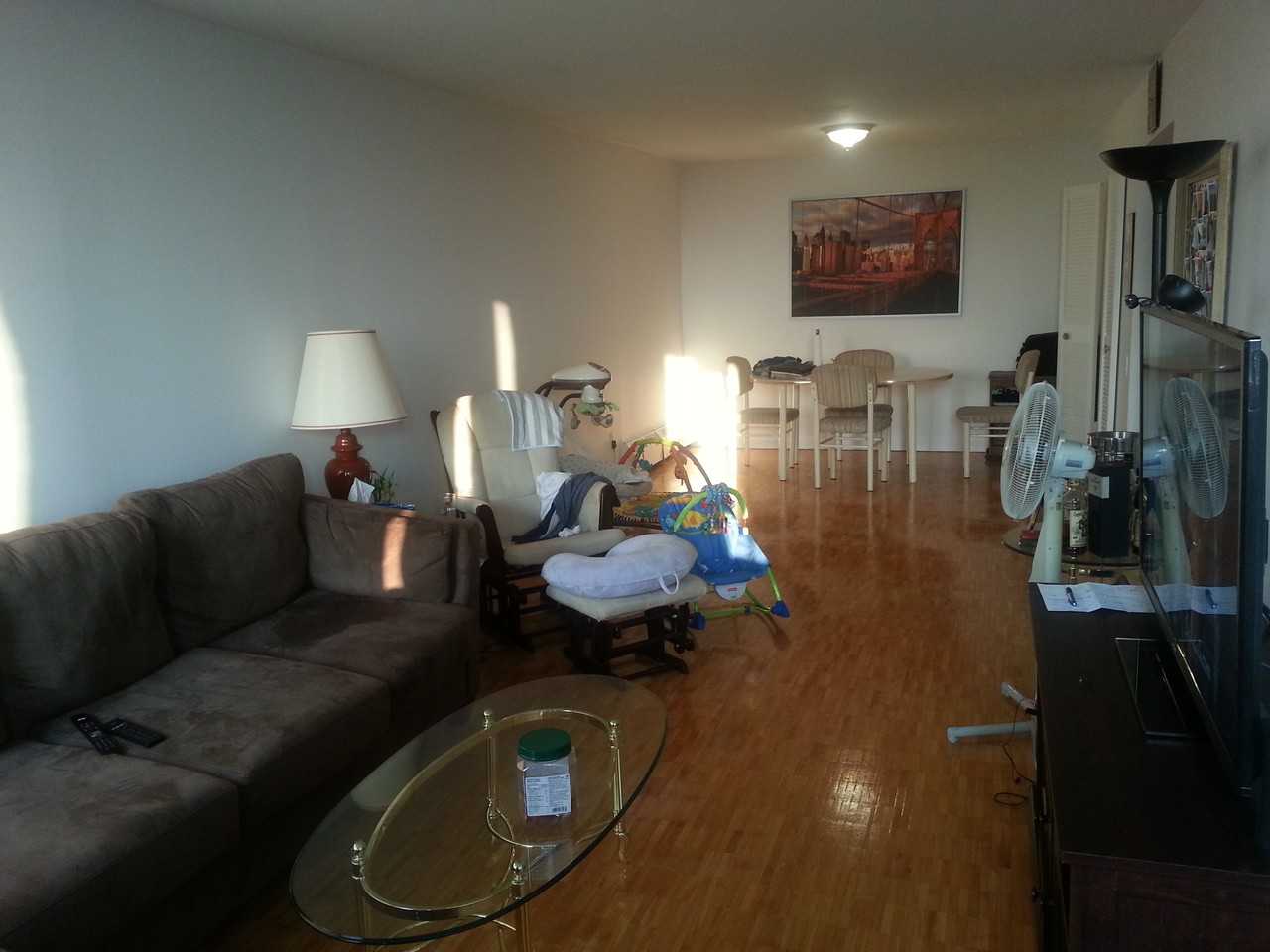 4311 Av Old Orchard 907, Montréal, QC H4A 3B6 2 Bedroom Apartment for