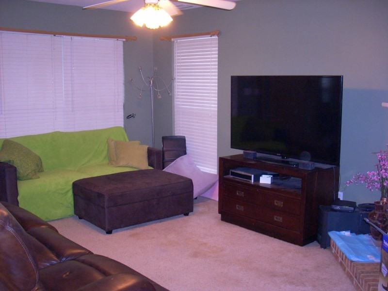 2601 Fisher Ct - Photo 2 of 12