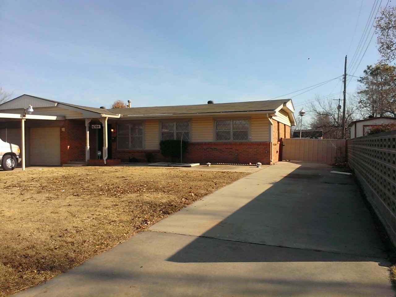 6304 S McKinley Ave - Photo 2 of 18