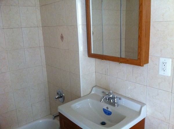 443 Winthrop St 5A - Photo 2 of 4