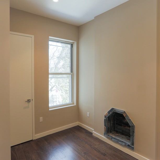 911 Jefferson Ave - Photo 2 of 9