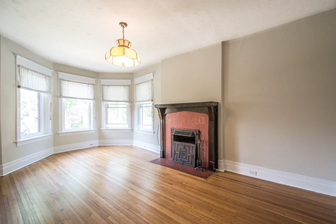 15 Playter Blvd #2ndFL - Photo 2 of 14