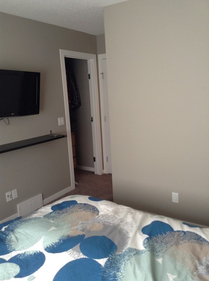 248 New Brighton Row SE 248 - Photo 2 of 8