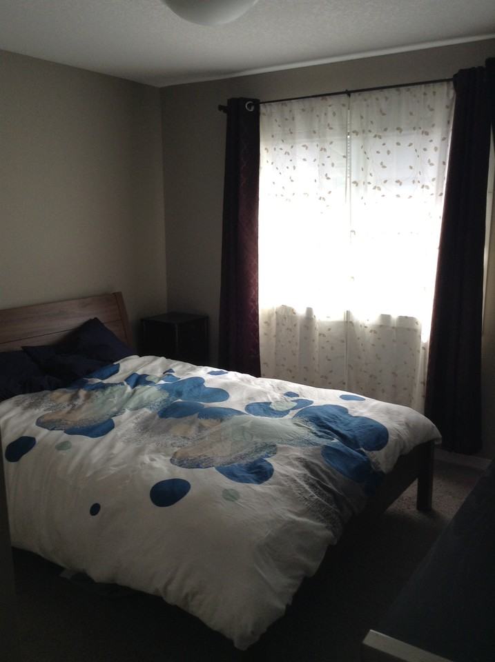 248 New Brighton Row SE 248 - Photo 3 of 8