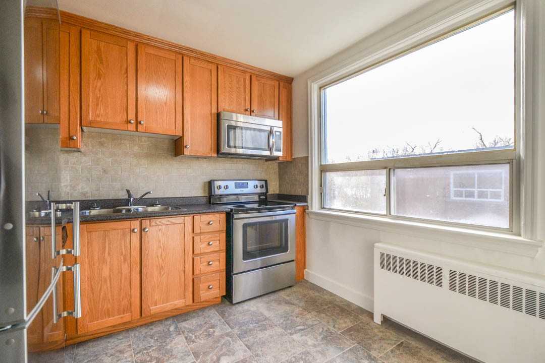 2897 St Clair Ave E #11 - Photo 3 of 8