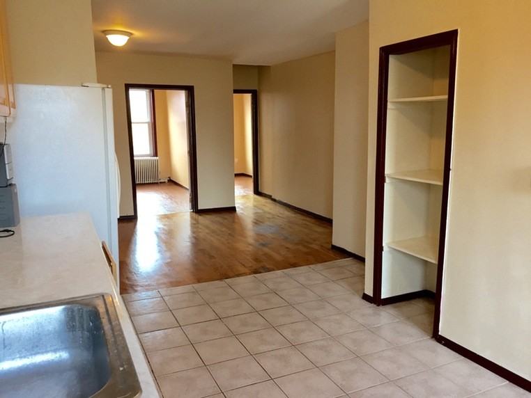 87 Somers St 2ndFL - Photo 2 of 6