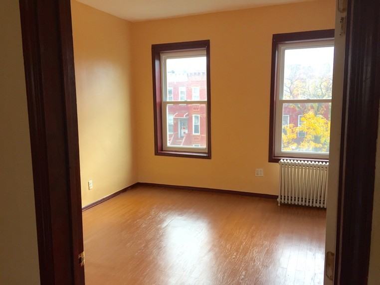 87 Somers St 2ndFL - Photo 3 of 6