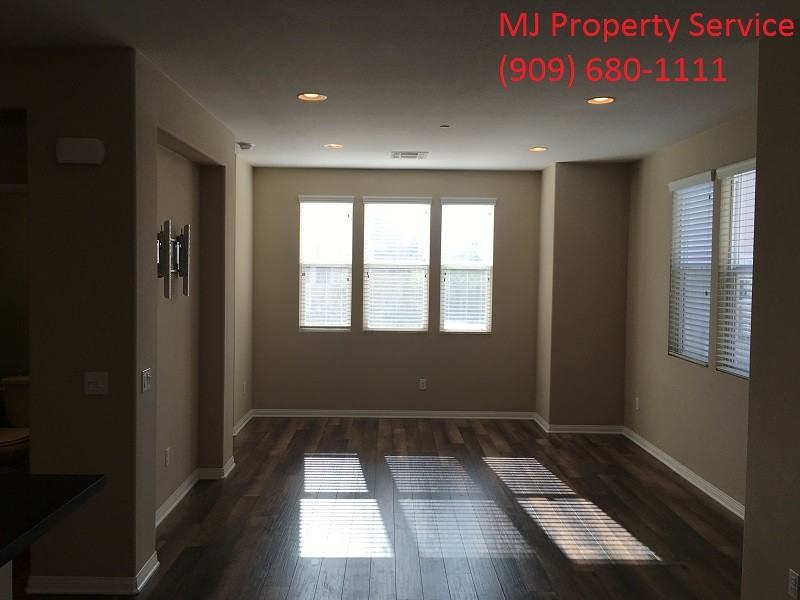 159 E Commercial St - Photo 2 of 6