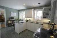 770 Lonsdale Rd - Photo 3 of 9