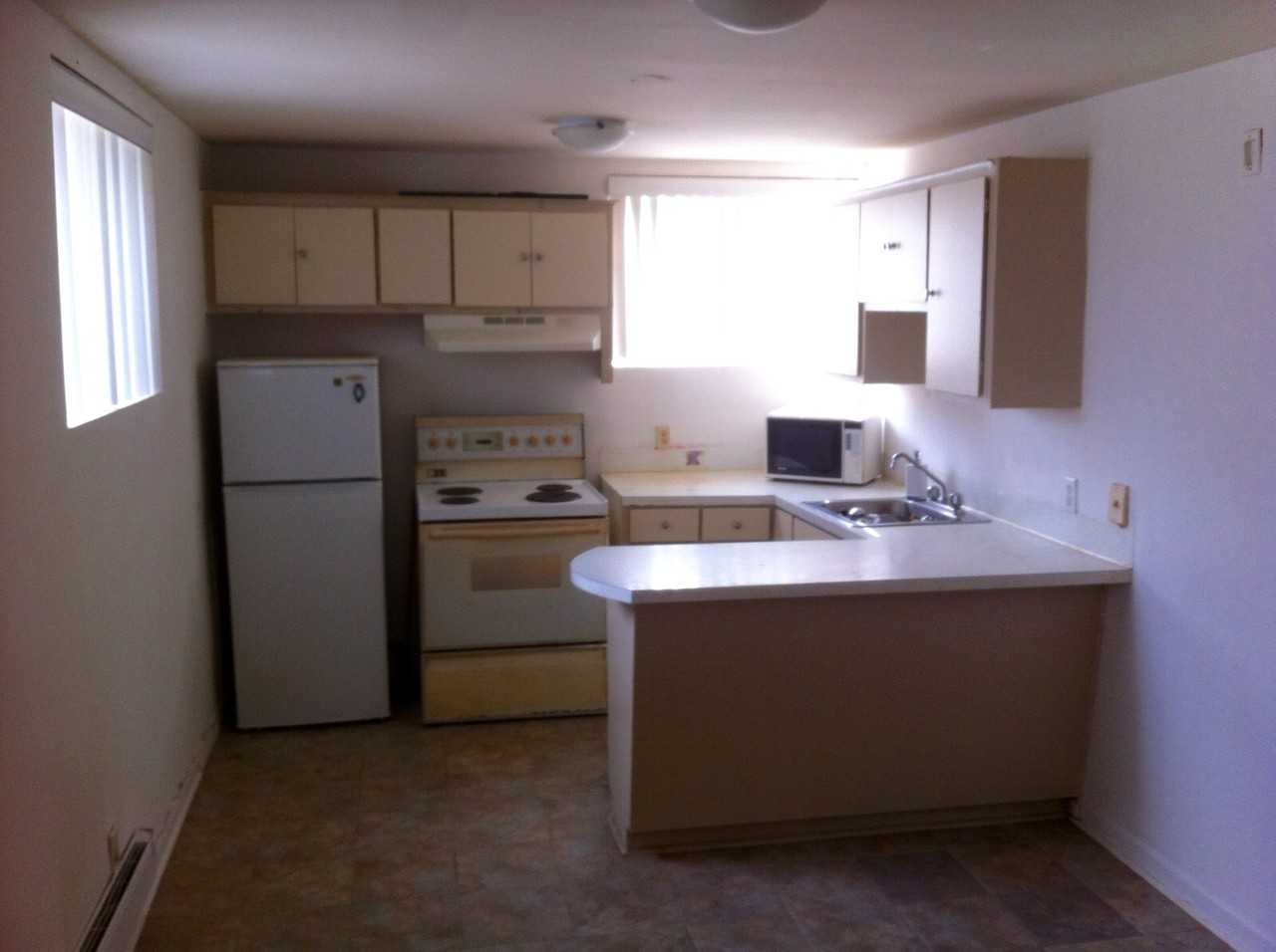 390 Boulevard Robin - Photo 3 of 9