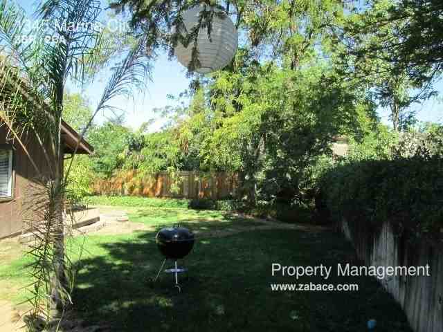 1345 Marina Cir - Photo 3 of 4