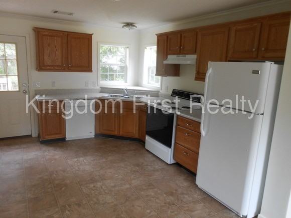 181 Forest Dr S - Photo 2 of 13