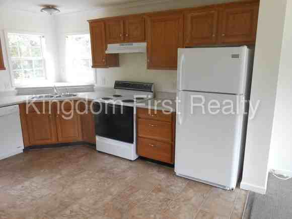 181 Forest Dr S - Photo 3 of 13