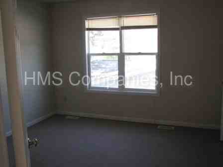 527 Sprague Ave - Photo 2 of 15