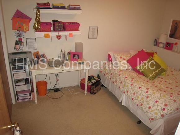 409 S Kendall Ave - Photo 3 of 17