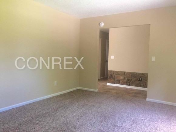 218 Columbia Dr - Photo 2 of 13