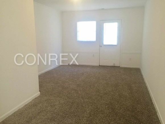 218 Columbia Dr - Photo 3 of 13