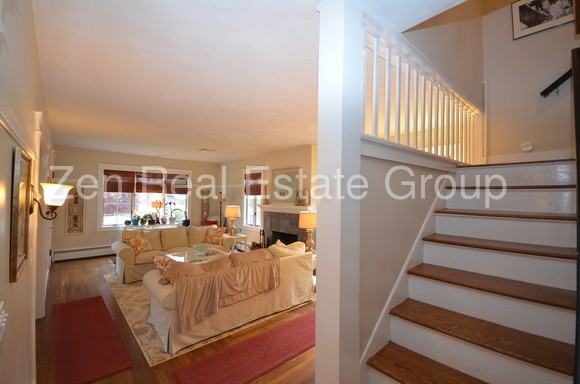 49 Williams St - Photo 2 of 24