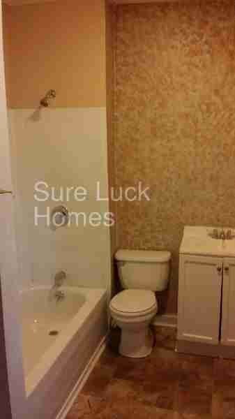 335 Saxton St - Photo 3 of 6