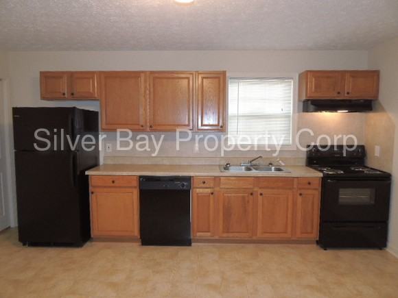 194 Graham St - Photo 3 of 7