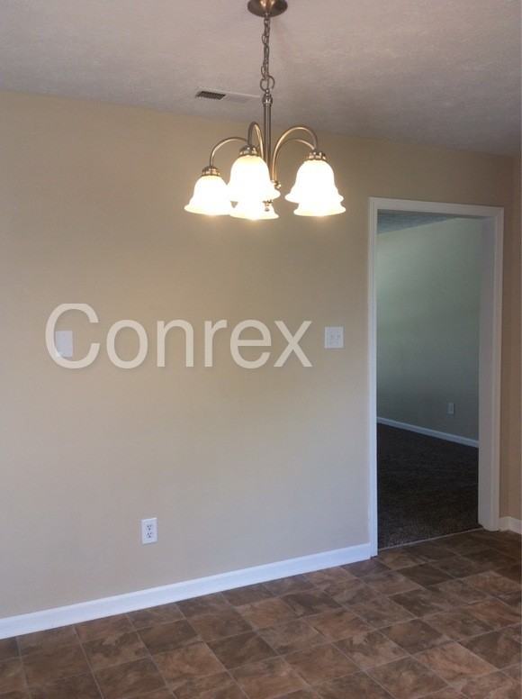 1644 Park Terrace Ct - Photo 3 of 12