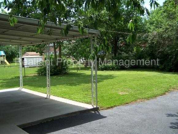 2059 Tamarack Ct - Photo 2 of 18