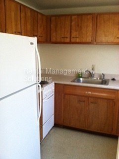 525 N Manhattan Ave #12 - Photo 2 of 6