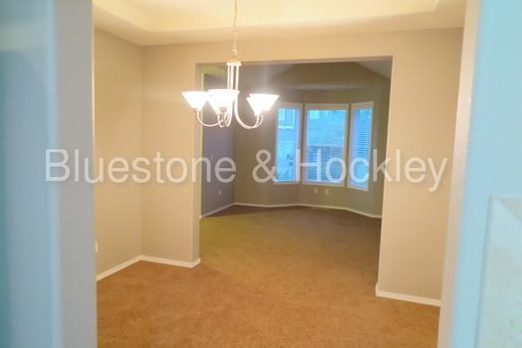 2419 Roger Smith Dr - Photo 3 of 21