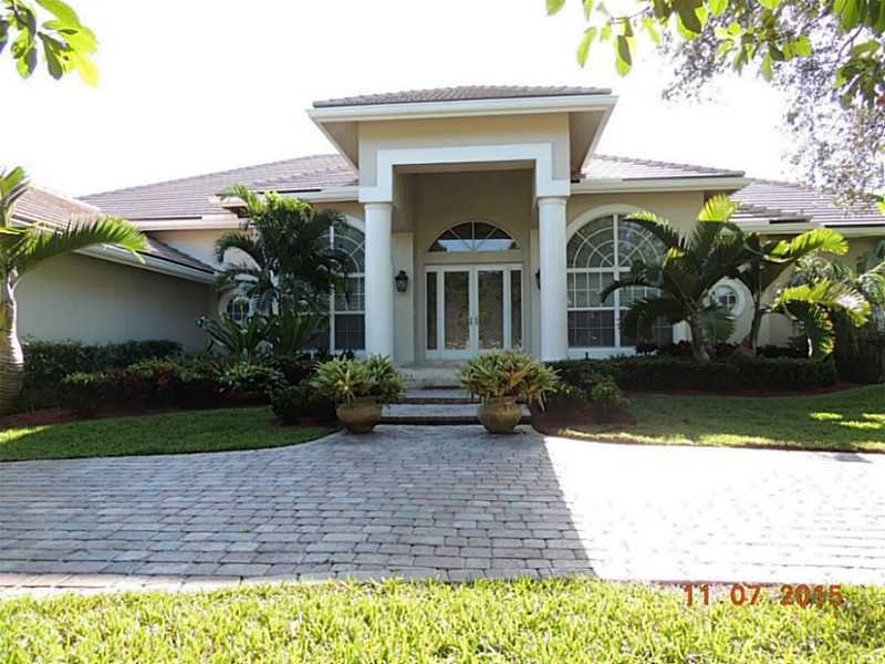 2901 Paddock Rd - Photo 3 of 8