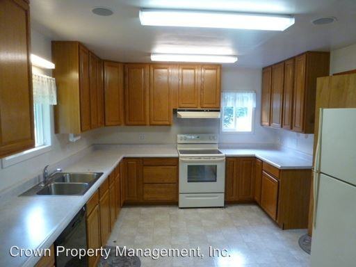 8561 Holmquist Rd SE - Photo 3 of 6