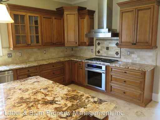 915 French St - Photo 2 of 30