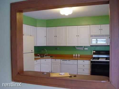 762 McHenry Ave #B - Photo 2 of 6