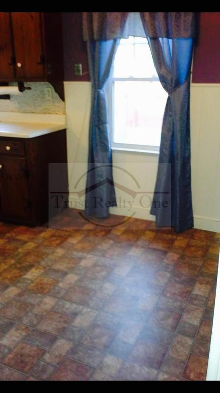 108 West St - Photo 3 of 12