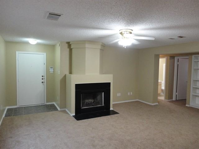 2617 Stapleford Dr - Photo 2 of 16