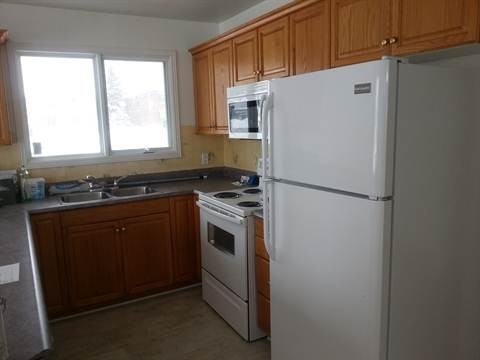 1120 Carmen St - Photo 3 of 8