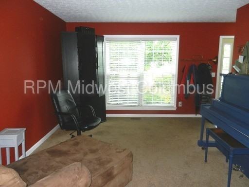 2465 Merrybell Ct - Photo 3 of 12