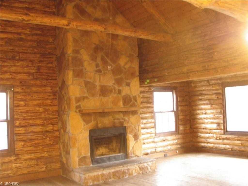 8065 Springer Dr - Photo 3 of 14