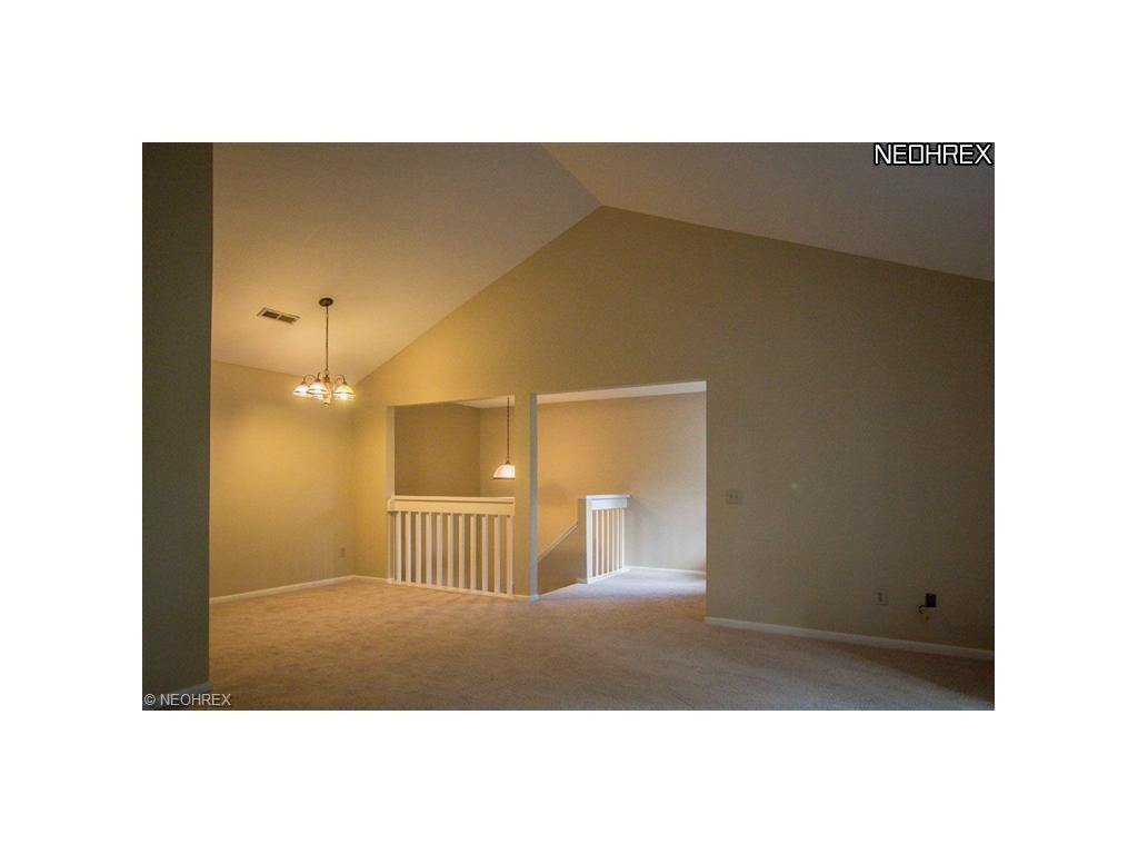 7132 Village Dr - Photo 2 of 13